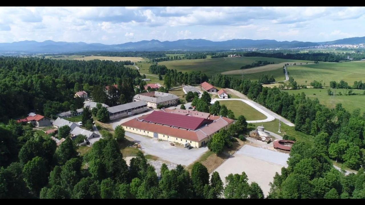 포스토이나 Prestranek Castle Estate 아파트 외부 사진